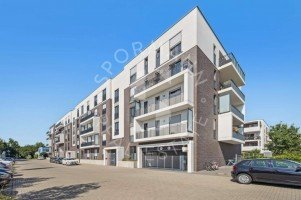 Hauptbild Hochwertige 4-Zimmer-Wohnung mit zwei Balkonen in gefragter Wohnlage