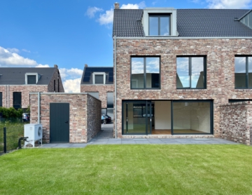 Neubau-Einfamilienhaus mit Einbauküche in familienfreundlicher Lage – Exklusive Ausstattung, 40589 Düsseldorf, Doppelhaushälfte